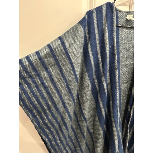 Woolrich Womens Striped Blue Gray Poncho Wrap With Fringe - Picture 4 of 8